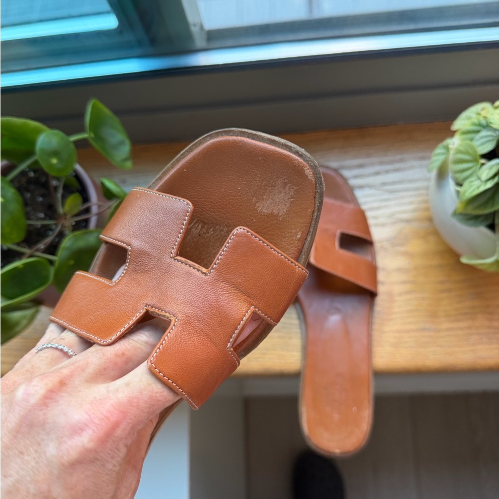 Hermès Oran Slide Sandals in Brown - Picture 6 of 8